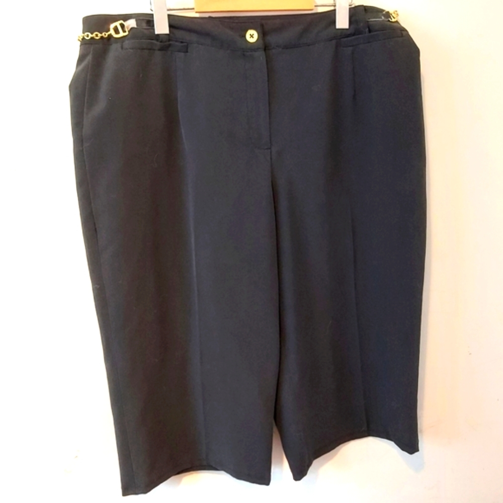 CATO | Women's Capri Pants Black Size 18 W